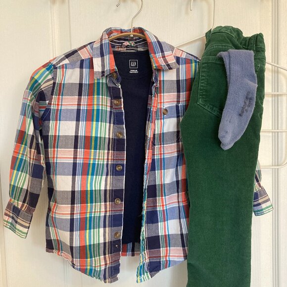 Coordinated Autumn Boy's Outfit - Size 4 - Picture 1 of 10